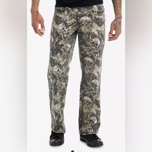 Hot Topic Men's Skull Print straight Jeans - Black and Gray